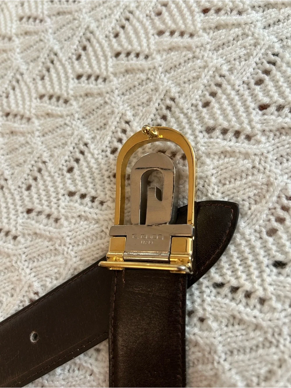 Vintage Gucci Black Leather Belt Two-Tone Gold Silver G Buckle Good Condition